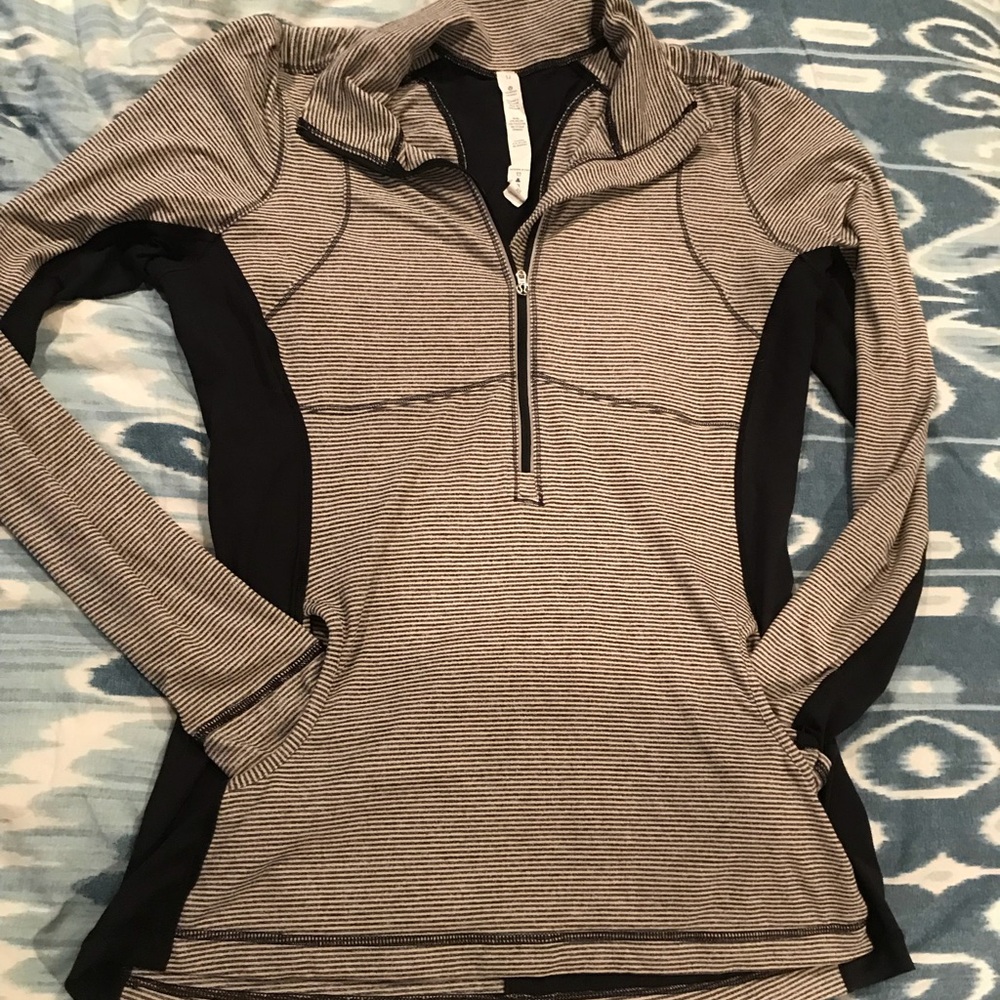 Super cute Lululemon running shirt